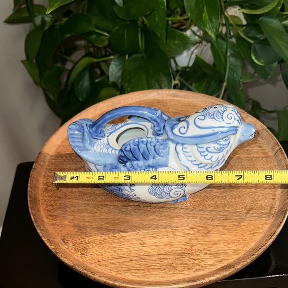 Elegant Blue and White Bird Serveware - Picture 11 of 12